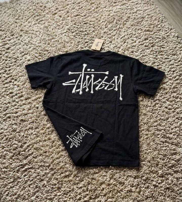 T-shirt Stüssy noir logo en os imprimé dos