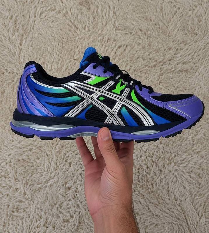 Baskets Asics Gel Sekiran noir violet et bleu
