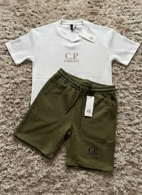 Ensemble C.P. Company t-shirt blanc et short kaki