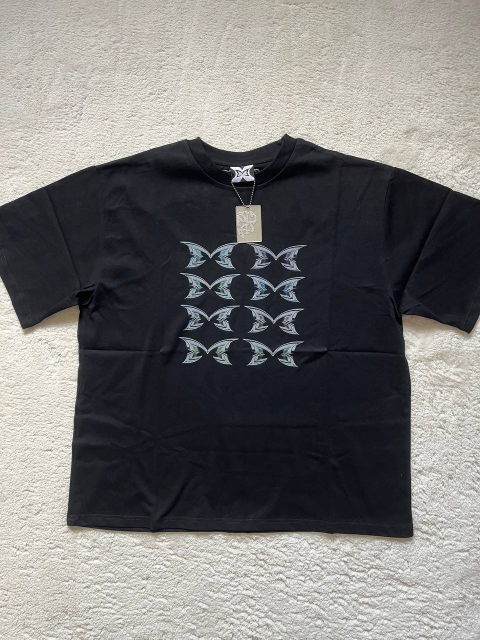 T-shirt Mertra noir motifs papillons métallisés