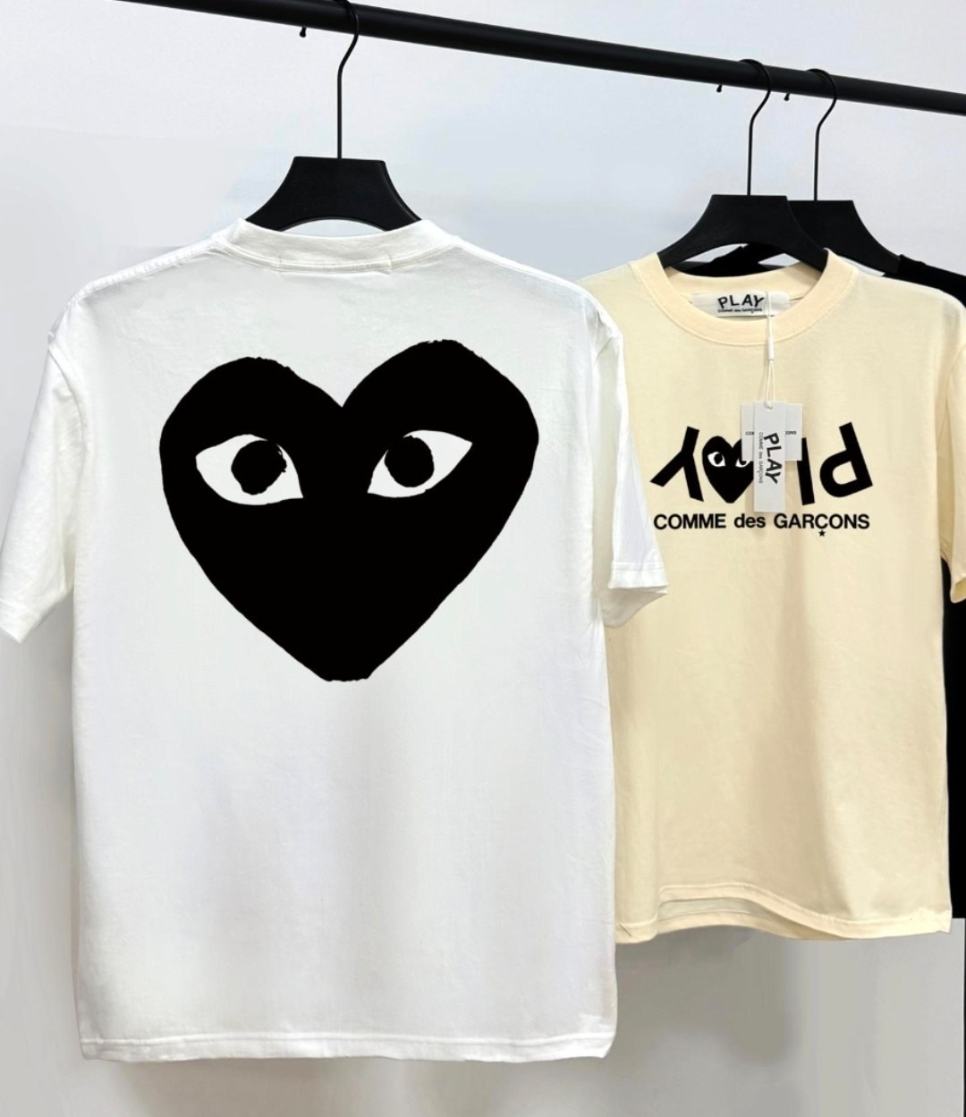 T-shirt CDG Play blanc dos grand cœur noir