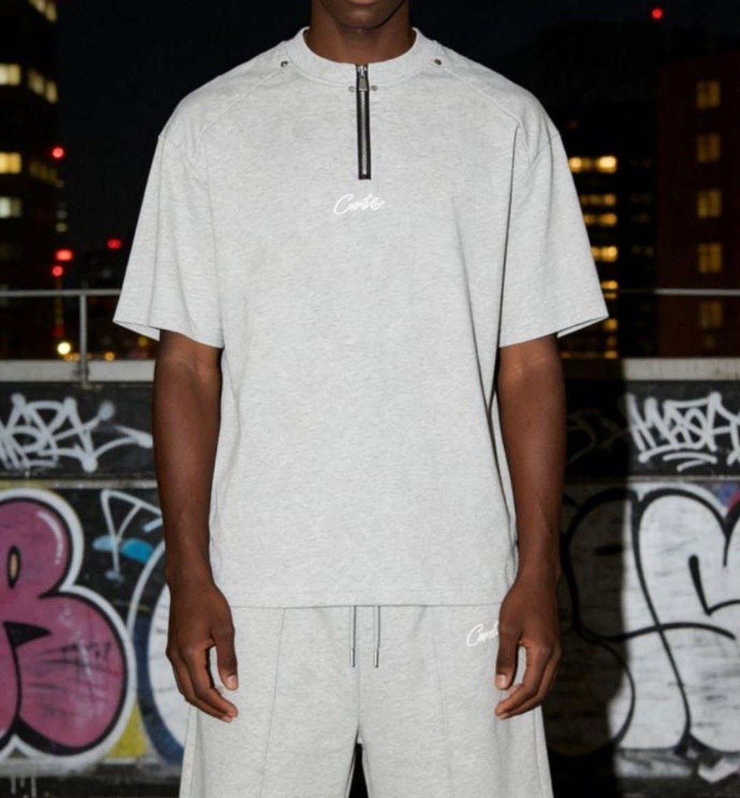Ensemble t-shirt col zippé et short gris Corteiz