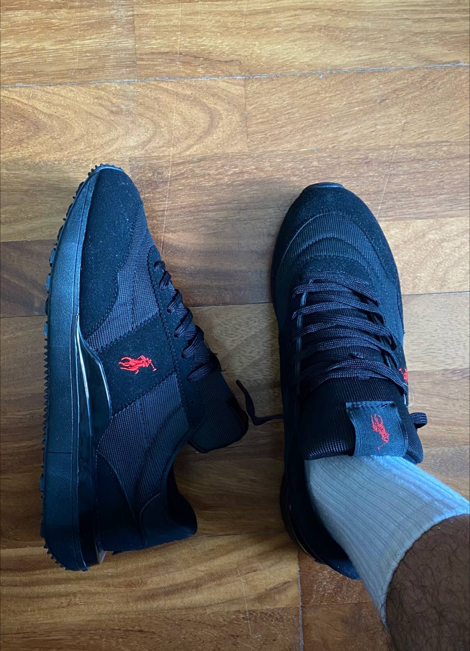 Baskets Ralph Lauren Train 89 noires à logo rouge
