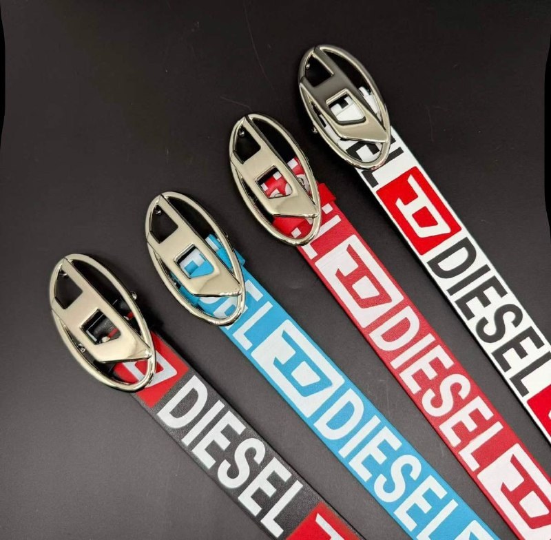 Ceintures Diesel à boucle logo métallique ovale