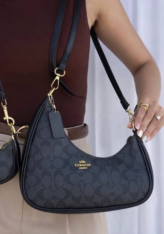 Sac porté épaule Coach monogramme noir et gris