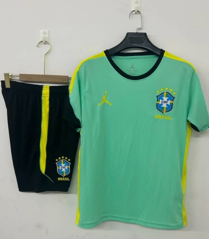 Ensemble d'entraînement Brésil 2 coloris