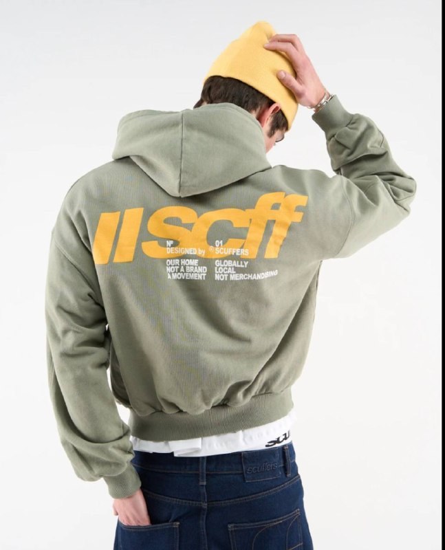 Sweat à capuche Scuffers vert sauge à logo jaune