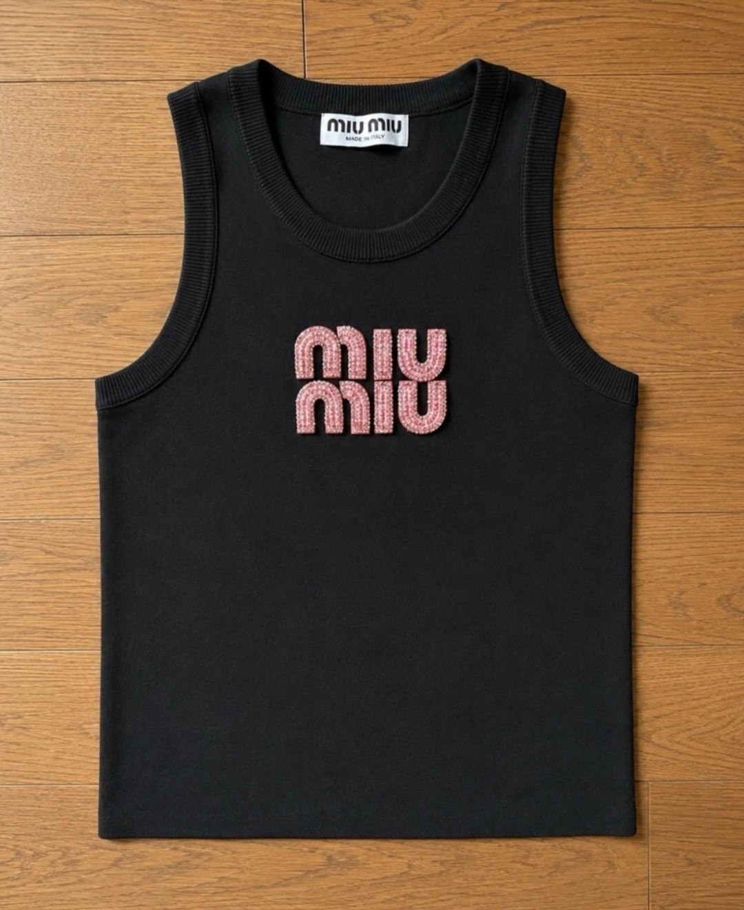Débardeur Miu Miu noir avec logo rose brodé