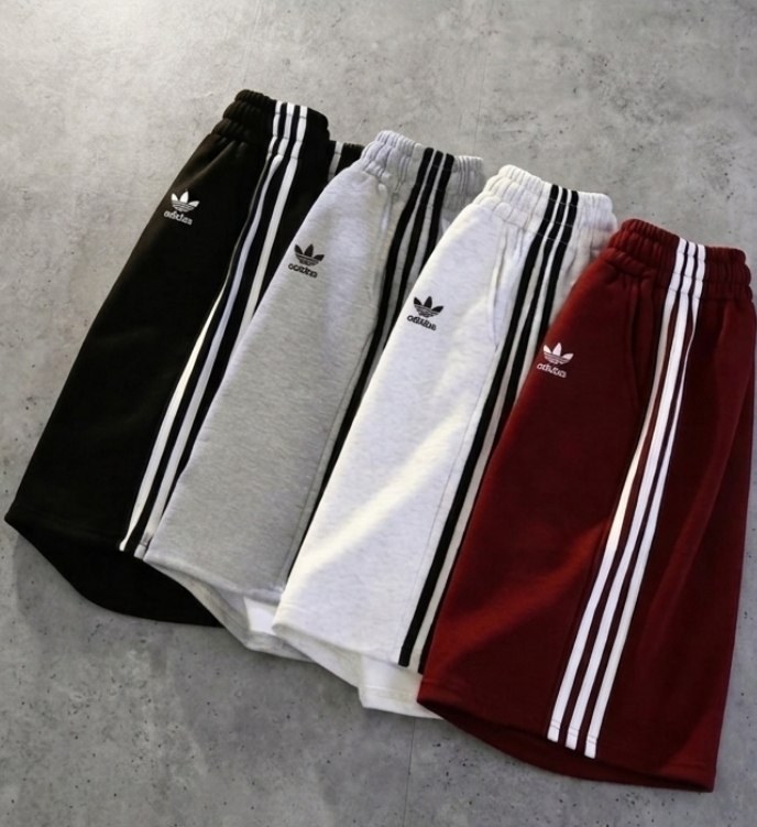 Shorts en molleton Adidas Originals à bandes