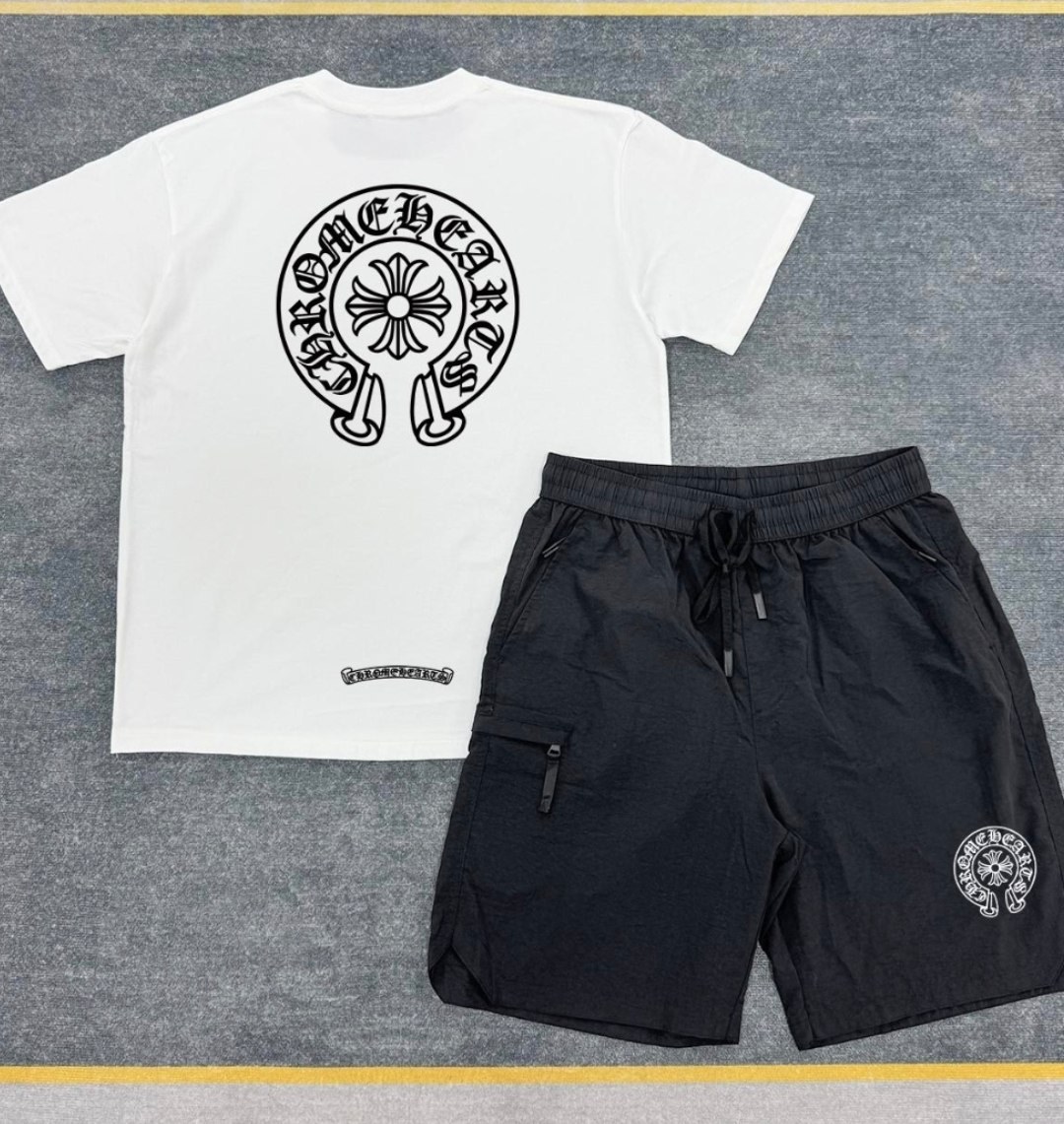 Ensemble Chrome Hearts t-shirt blanc et short noir