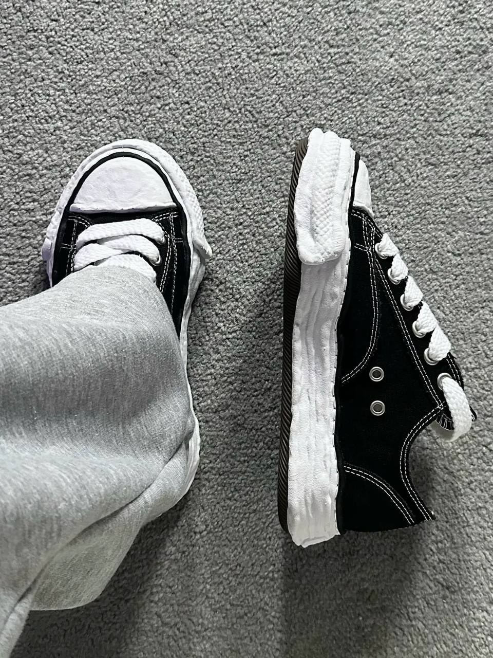 Baskets basses Maison Mihara Yasuhiro noires