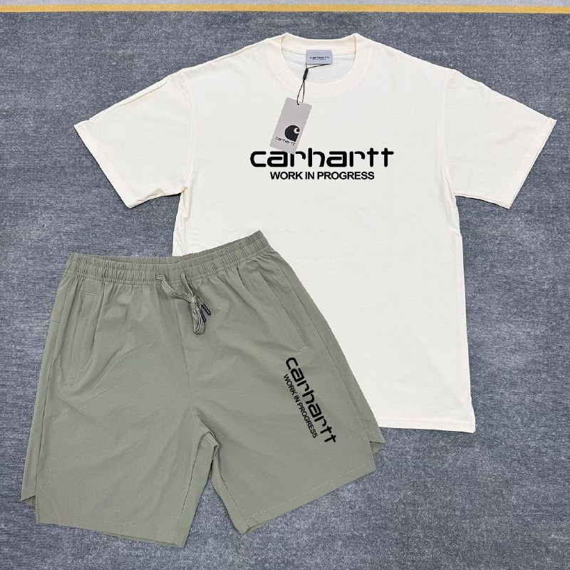 Ensemble court Carhartt t-shirt et short