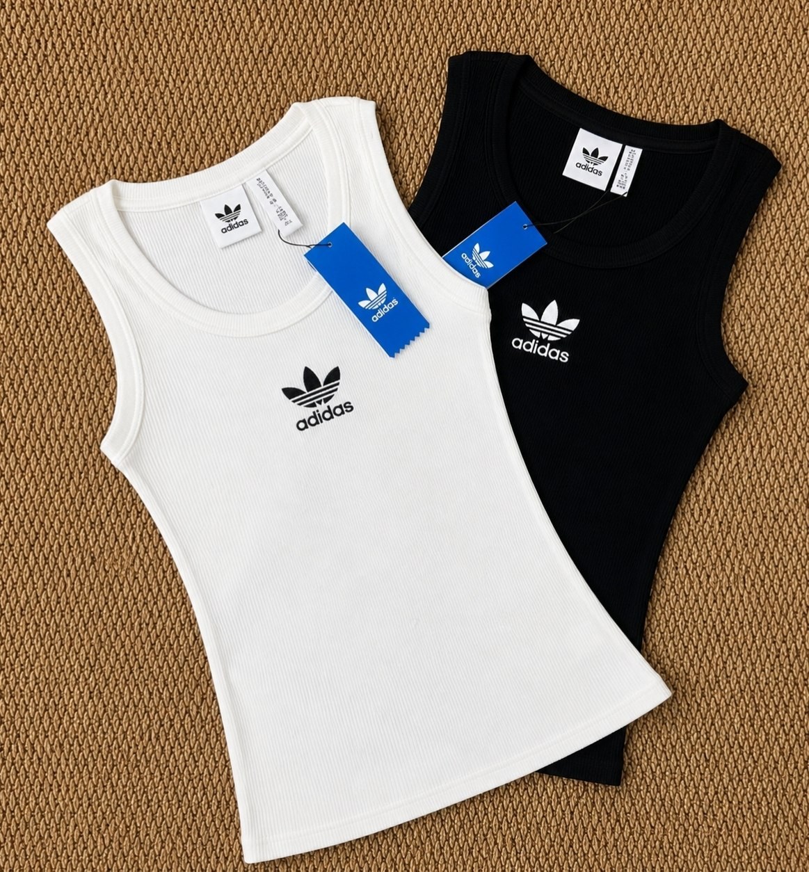 T-shirt Adidas pour femme