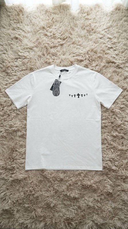 T-shirt Chrome Hearts blanc à motif croix