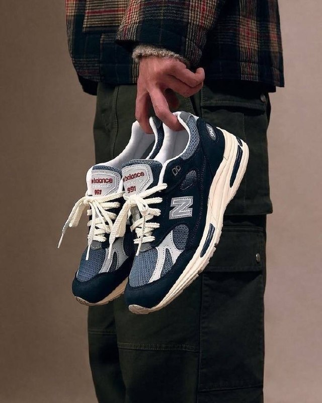 Baskets New Balance 921 v2