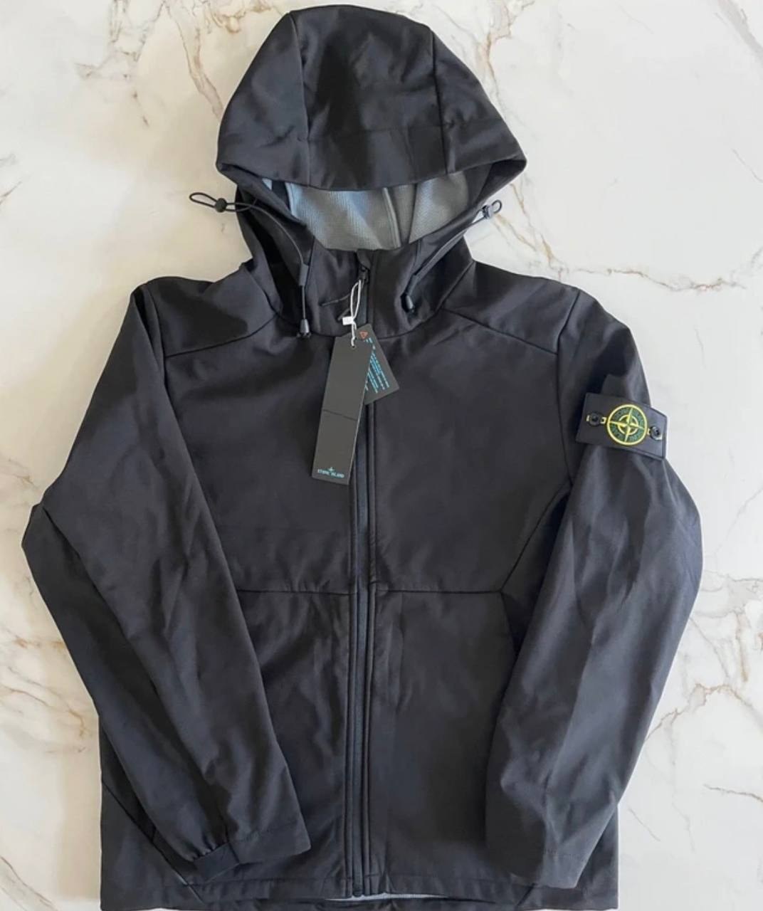Veste coupe-vent Stone Island noire à capuche