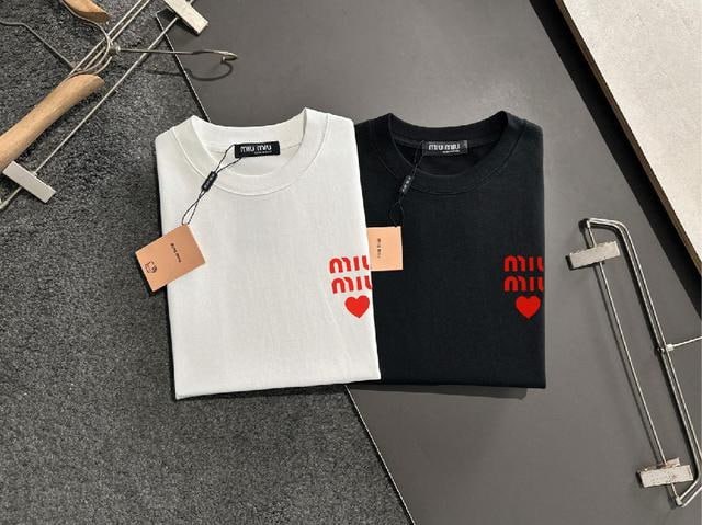 T-shirts en coton Miu Miu logo cœur rouge