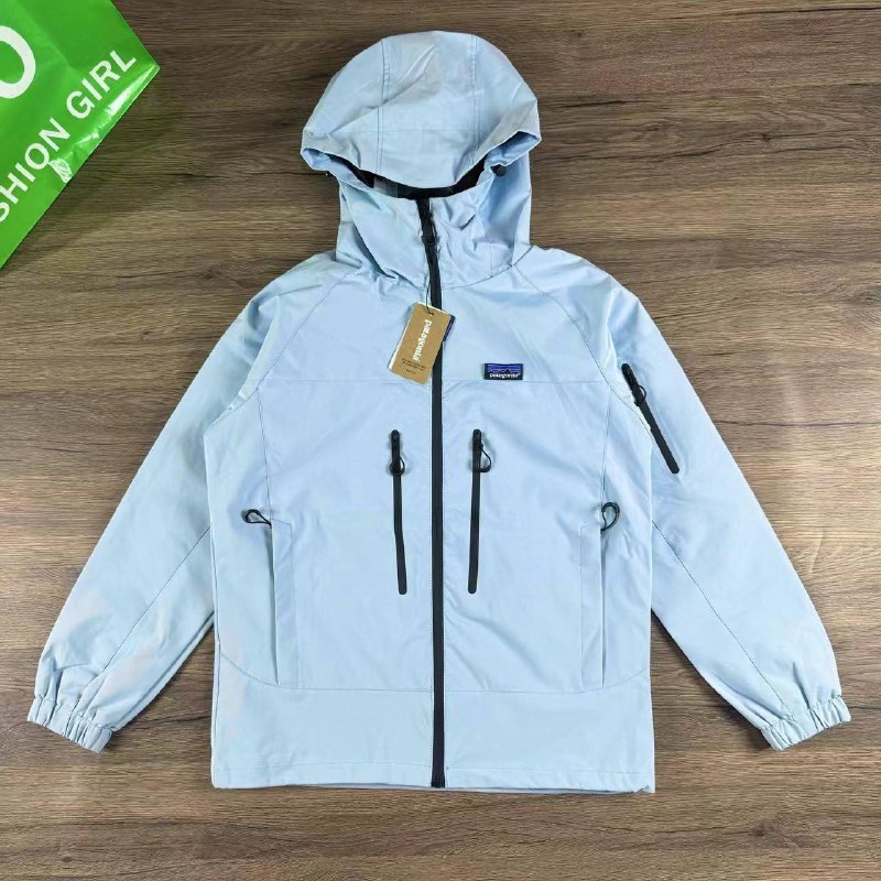 Veste à capuche Patagonia zippée bleu ciel
