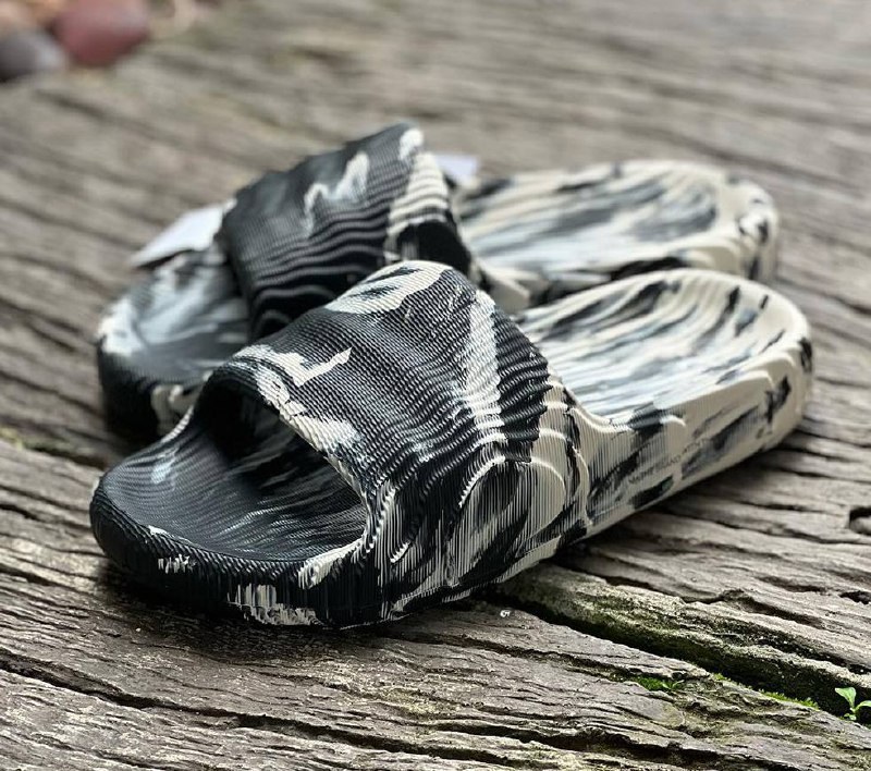 Adidas Adilette 22