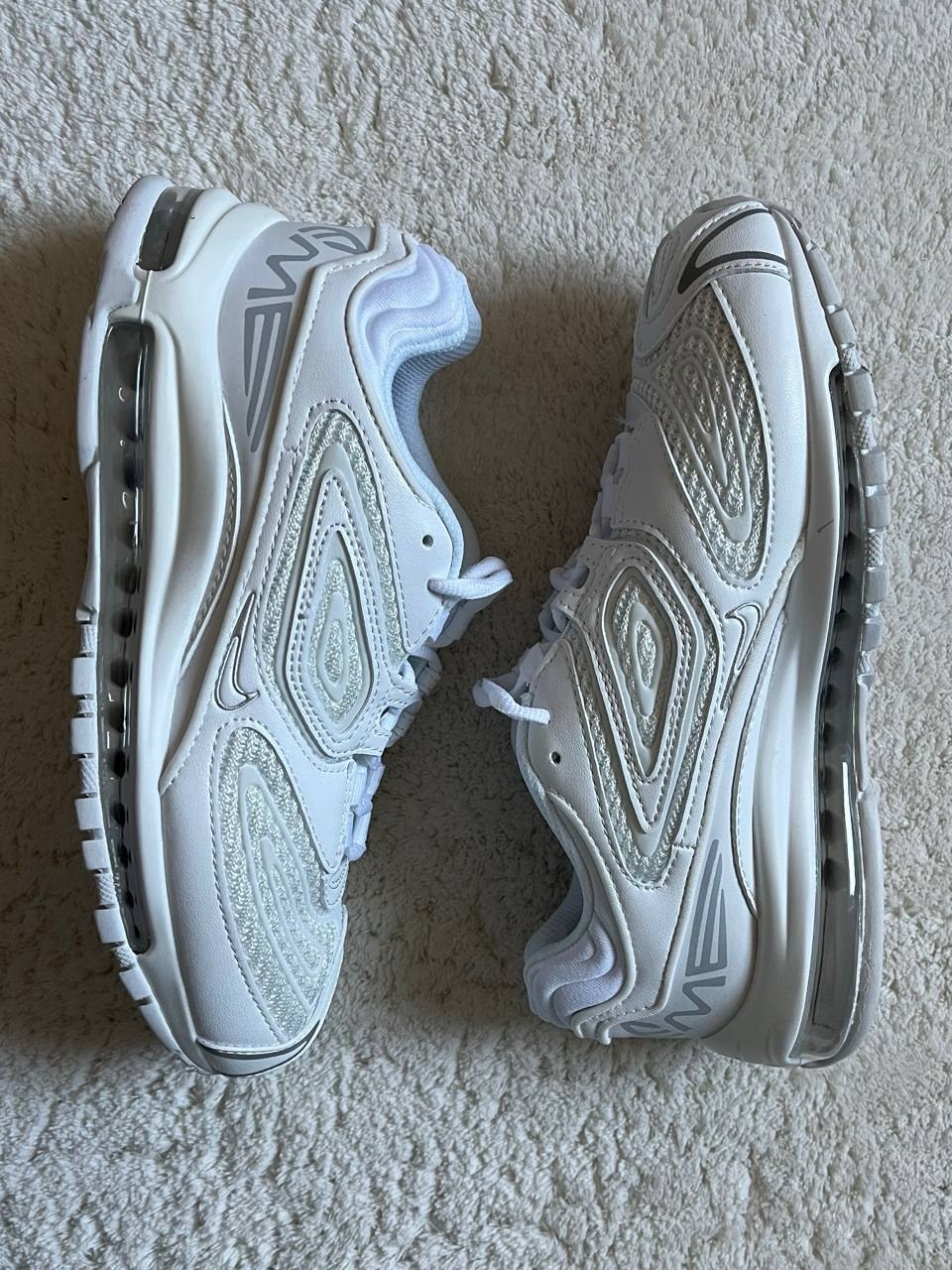 Baskets Nike Air Max 98 x Supreme
