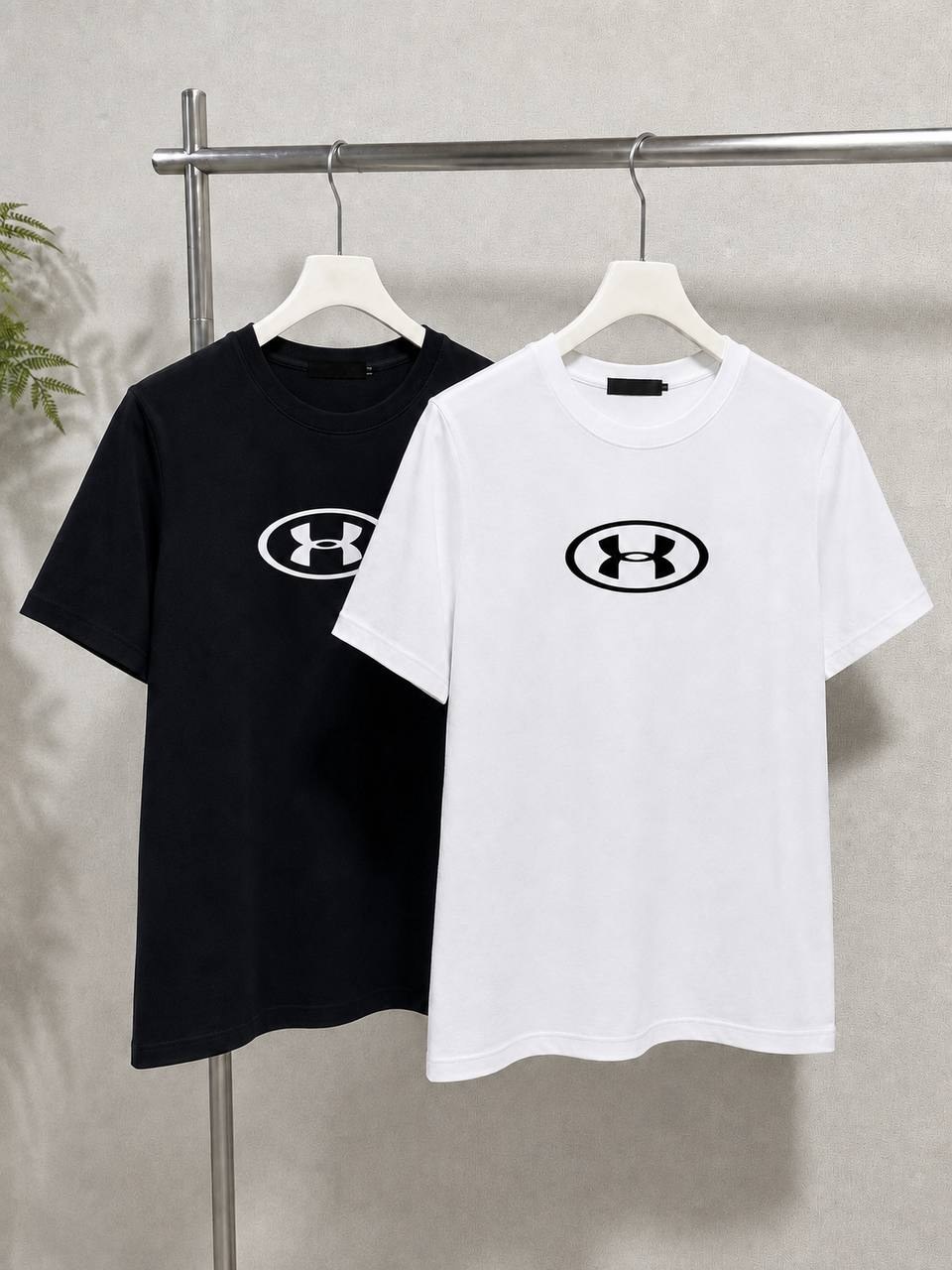 T-shirt Under Armour logo ovale sur la poitrine