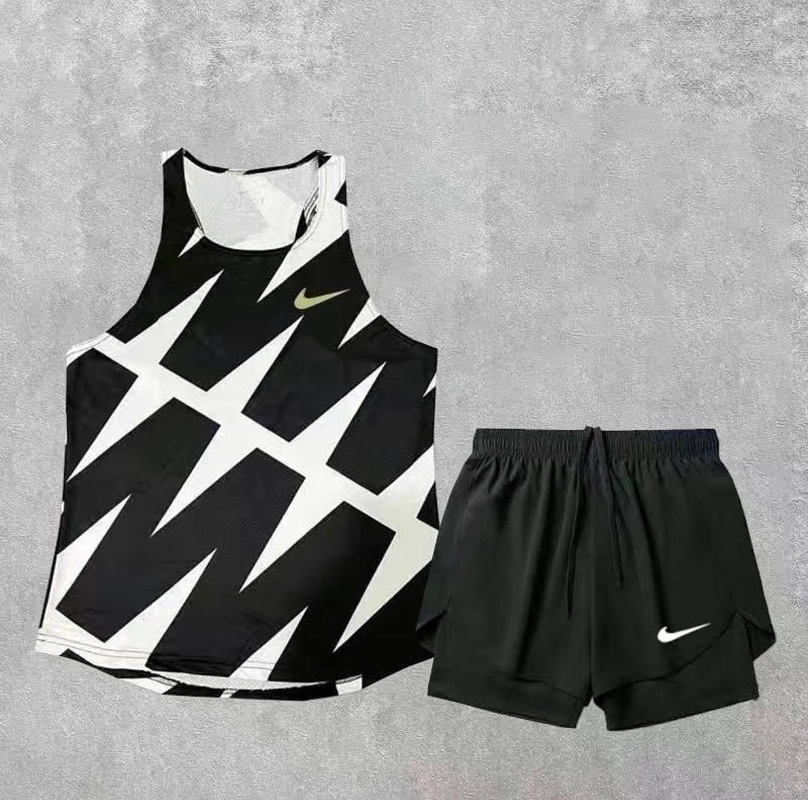 Ensemble débardeur géométrique et short Nike noir