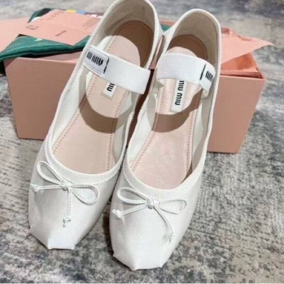 Ballerines Miu Miu