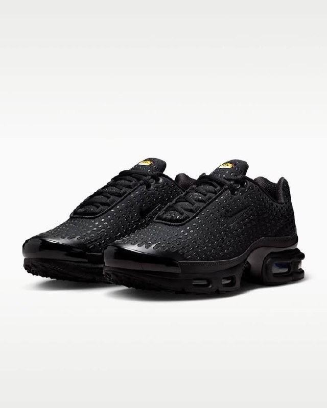 Baskets Nike Air Max Plus 7 Triple Black