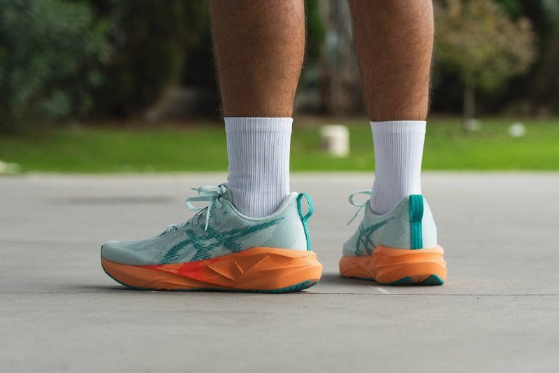 Baskets Asics Novablast 5
