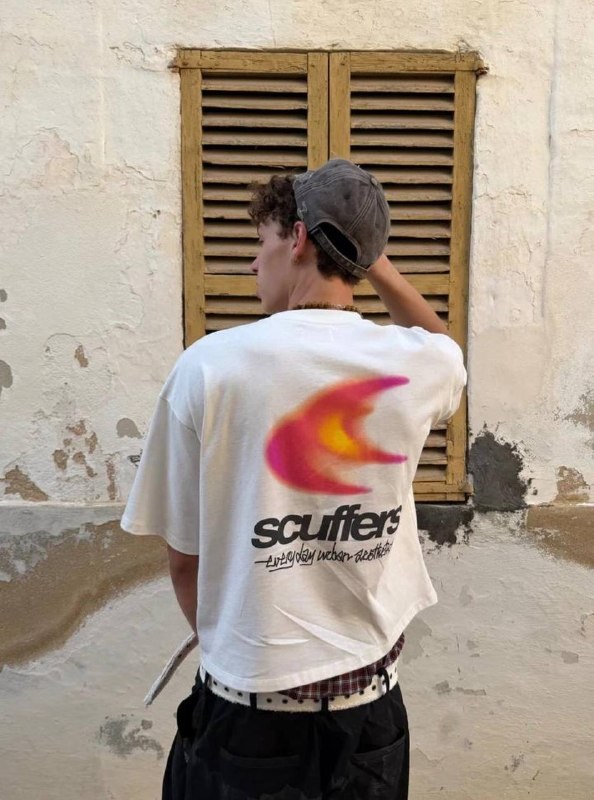 T-shirt blanc Scuffers imprimé graphique dos