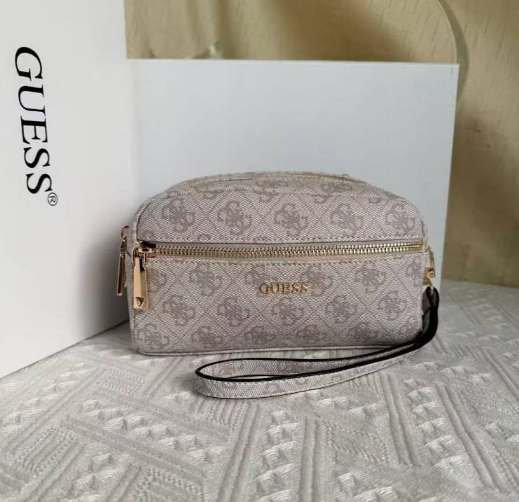 Trousse de toilette Guess plusieurs coloris
