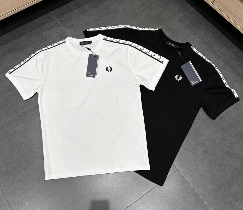 T-shirt Fred Perry à bandes logotées