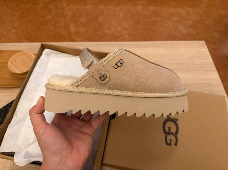 Baskets UGG plusieurs coloris