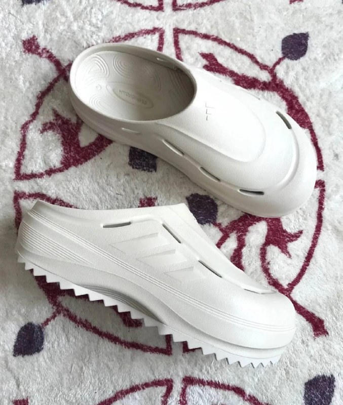 Baskets Adidas Ozwave plusieurs coloris