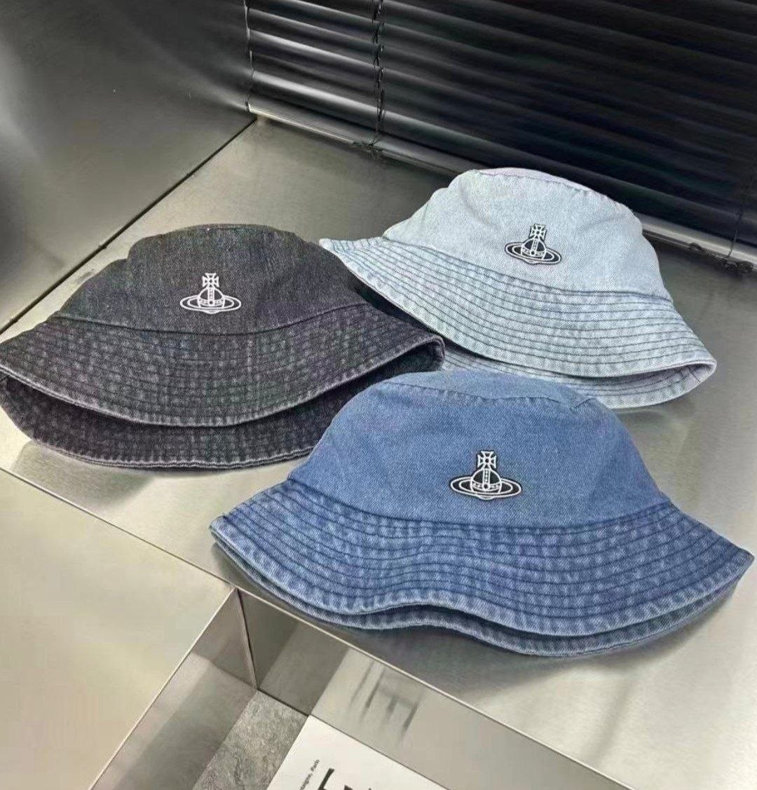 Chapeau cloche Vivienne Westwood