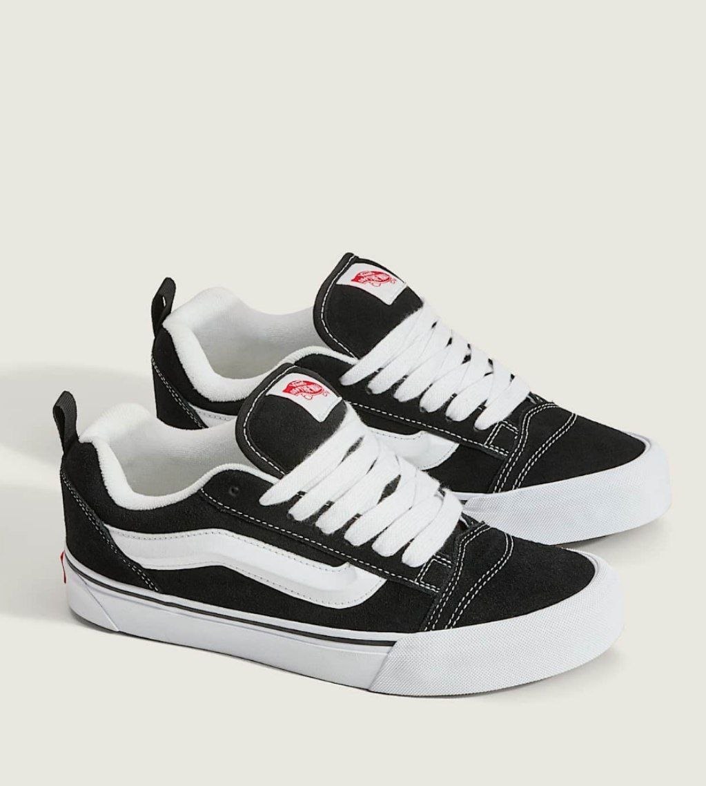 Baskets Vans Knu Skool noires et blanches