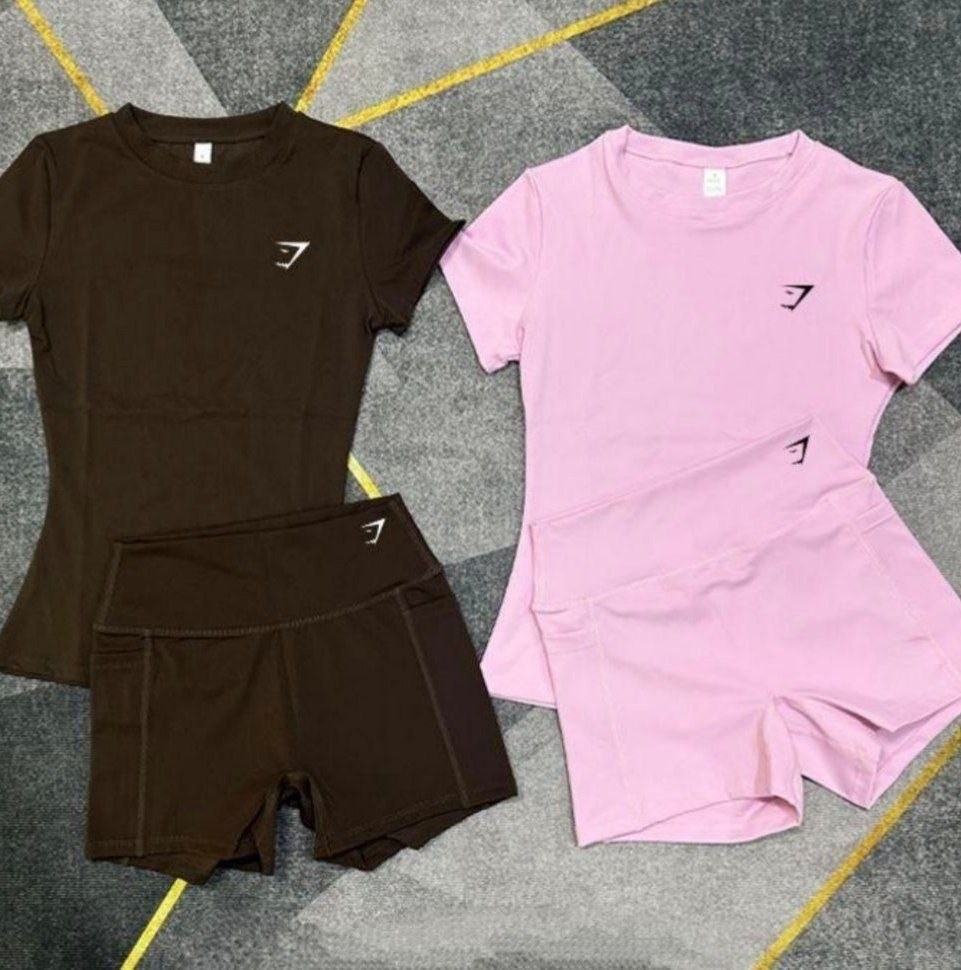 Ensemble court Gymshark