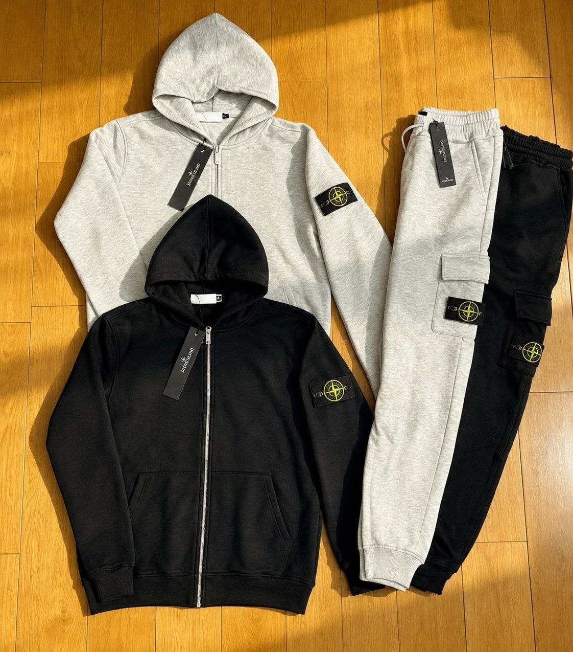 Survêtements à capuche zippés Stone Island