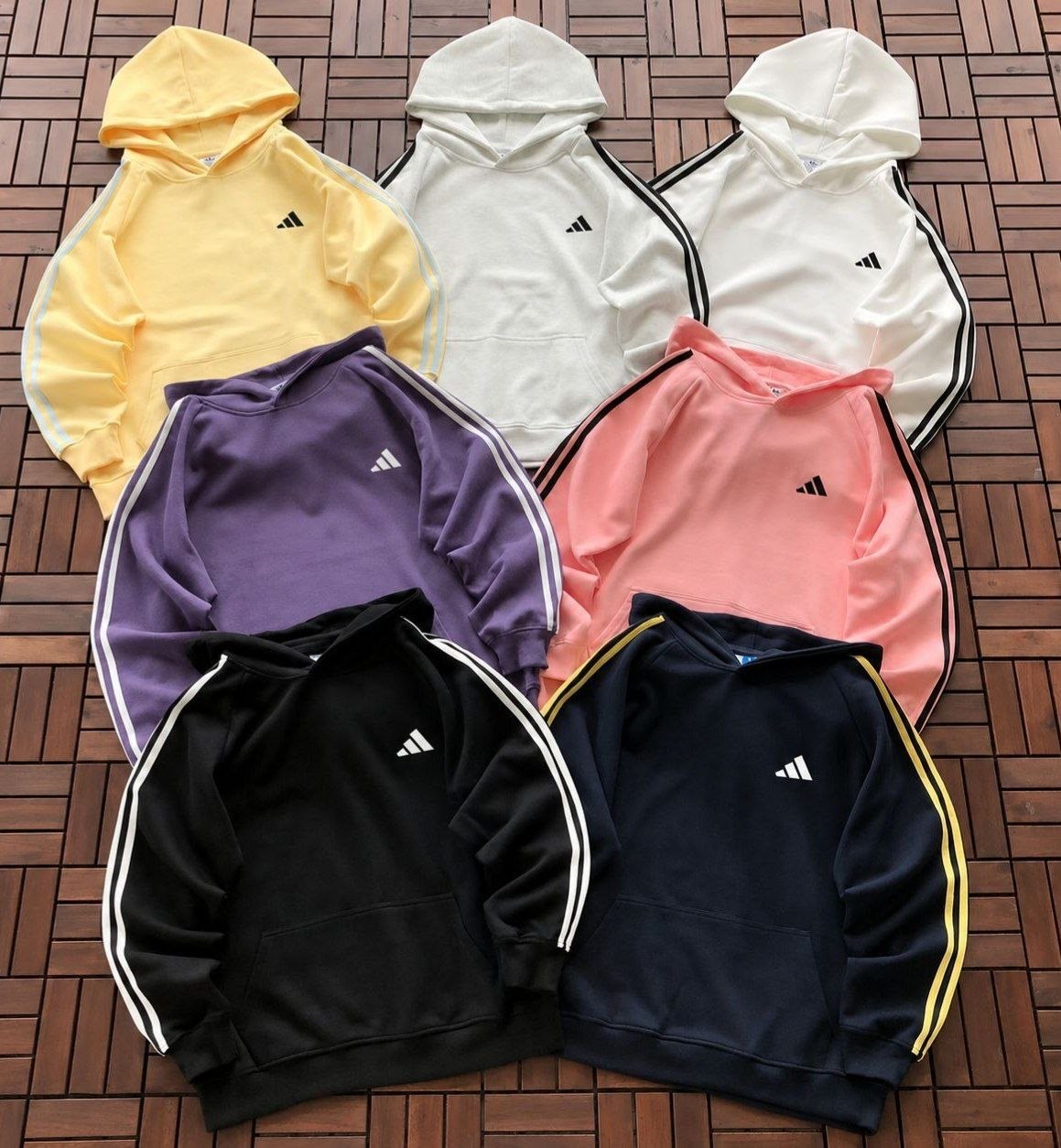 Sweats à capuche Adidas à trois bandes
