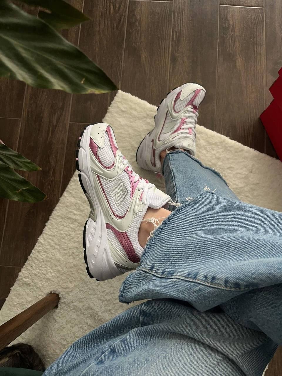 Baskets New Balance 530 blanches et roses