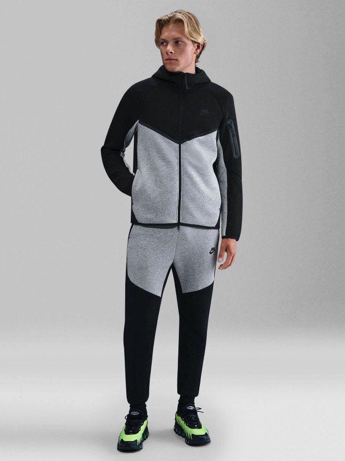 Survêtement Nike Tech Fleece gris et noir