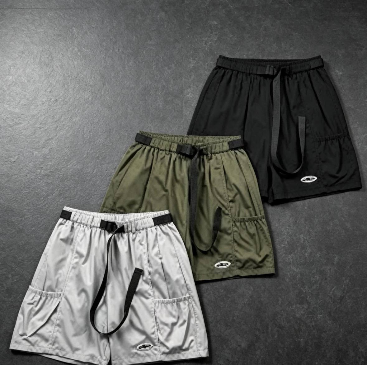 Shorts techniques avec ceinture à boucle réglable
