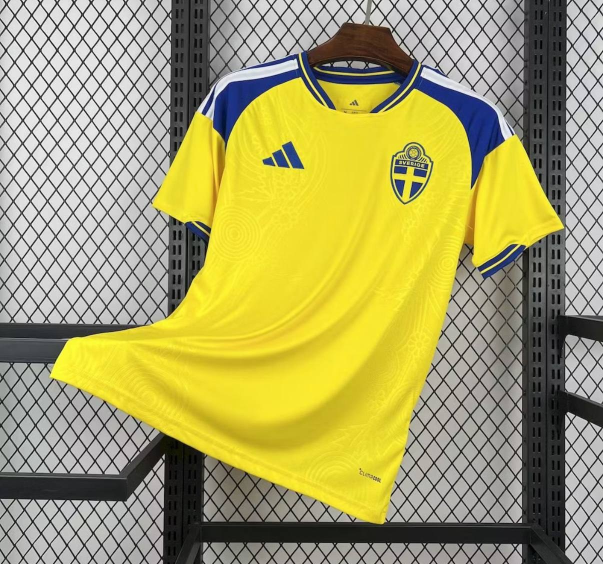 Maillot de football Suède adidas jaune et bleu