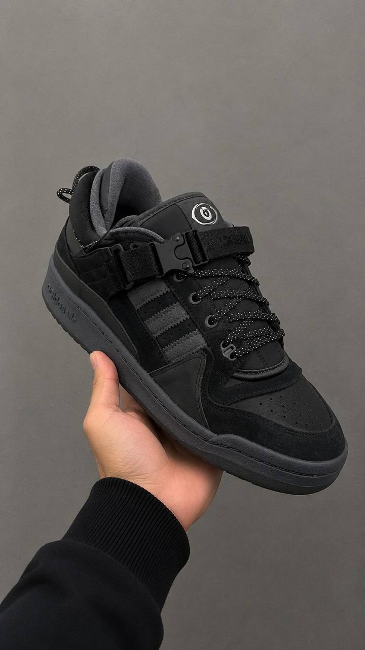 Baskets Adidas Forum Low Bad Bunny Triple Black