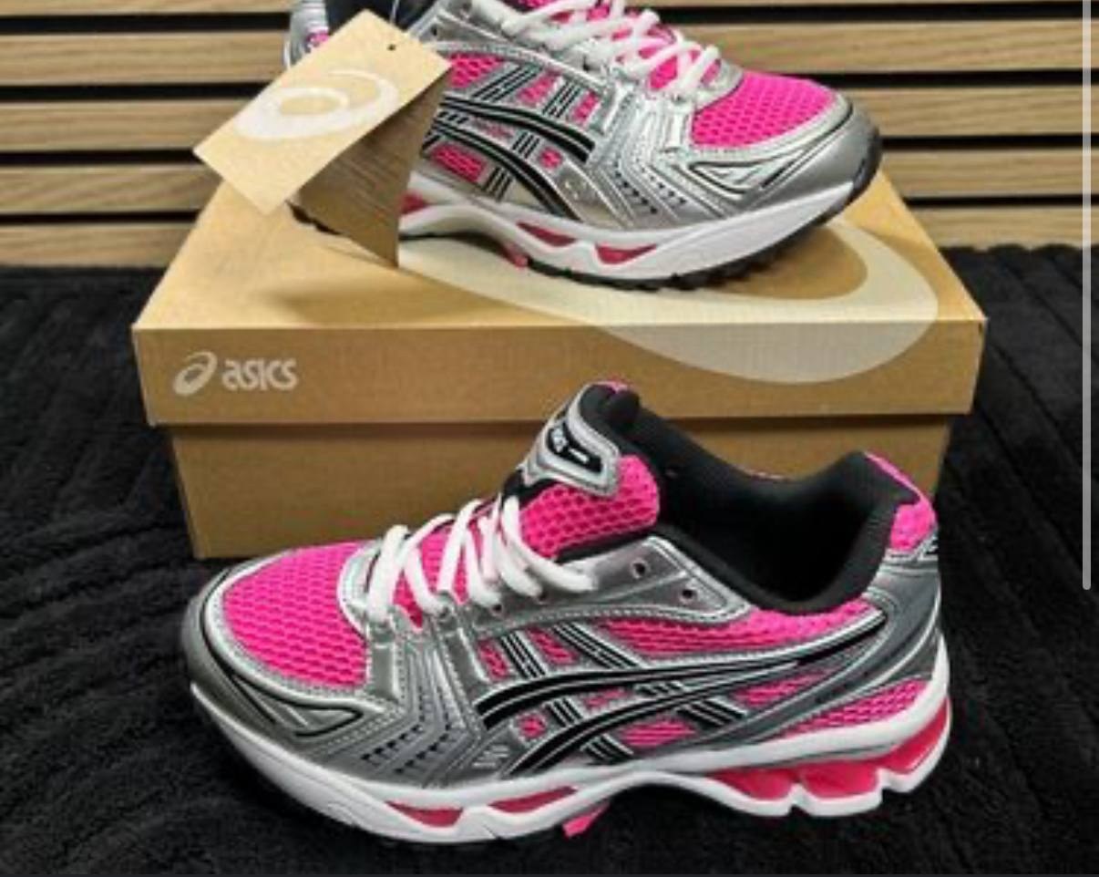 Baskets Asics Gel-Kayano 14 rose fluo et argentée