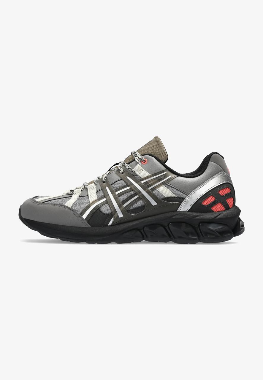 Baskets Asics GEL-Quantum gris et noir