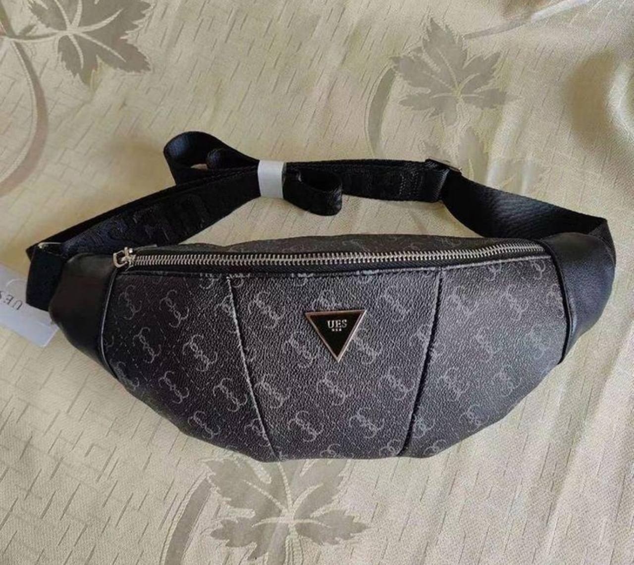 Lunettes de soleil Guess