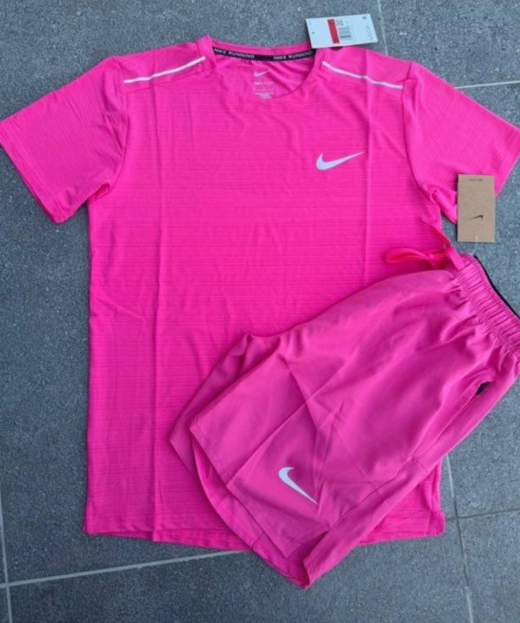 Ensemble Nike