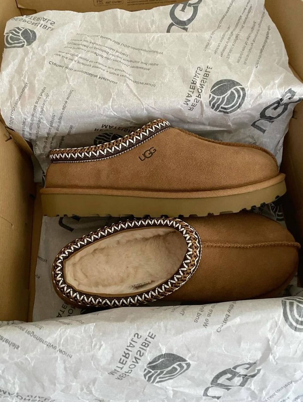 UGG Tasman