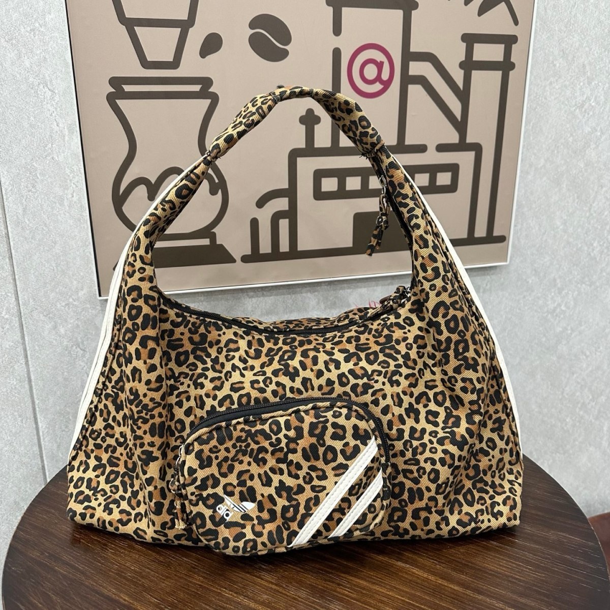 Toile Adidas Bandoulière Leopard
